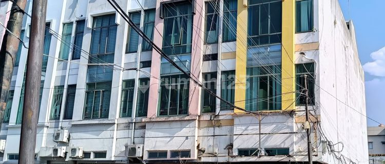 Ruko 3 Lantai Pusat Kota Harga Nego 1