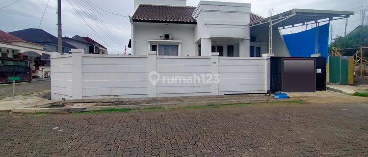 Rumah 2 lantai Puri Anjasmoro Semarang Jawatengah 1