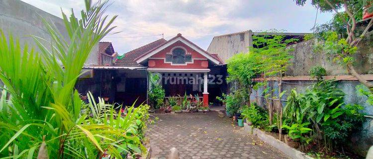 Rumah di Wolter monginsidi Sudah Renovasi SHM 1