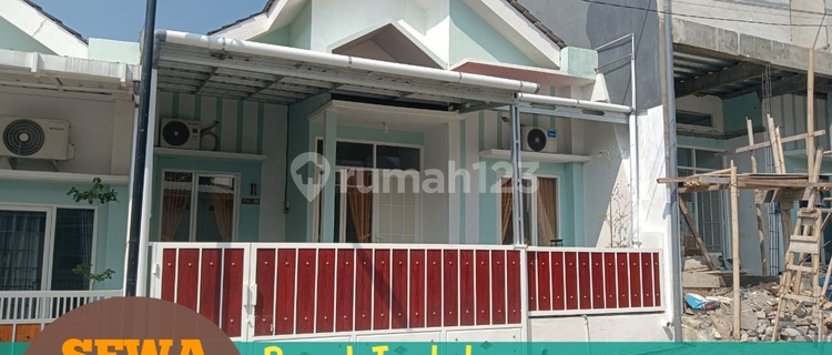 Ready-to-Use Furnished House for Rent in Tembalang 1