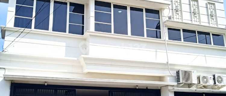 For Rent 3-Story House in the Center of Semarang City 1