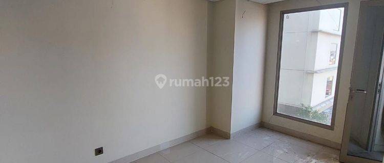 Apartemen Marquis De Lafayette 3 Kamar Tidur Unfurnished Bagus 1