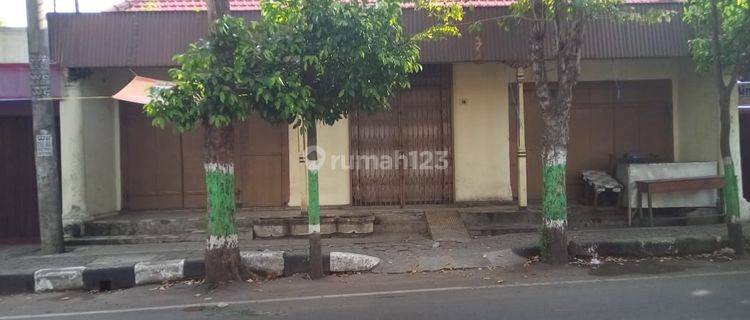 Rumah sewa di pinggir jalan besar siap huni 1