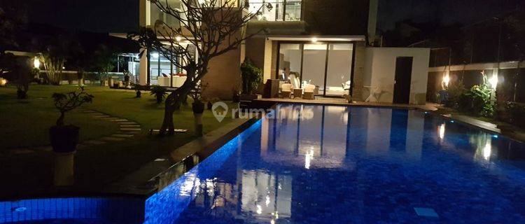 Jual Rumah Mewah ada Kolam Renang di Ketewel Bali dengan Beach View Nusa Penida dan Sanur 1