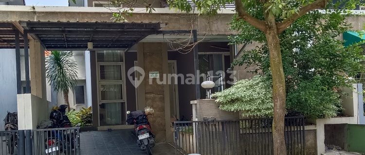 Rumah Cantik di Jangli 1