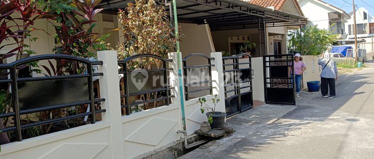 Rumah 2 Lantai di Banyumanik 1