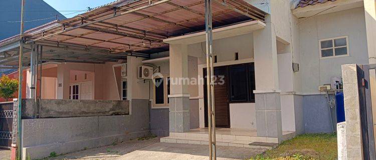 Rumah minimalis di Tembalang  1