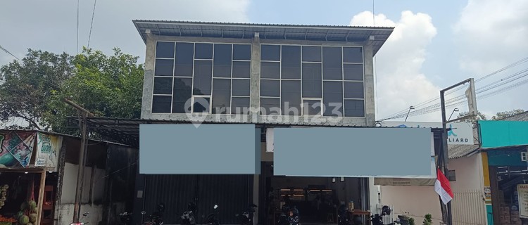 2-Story Shop House in Salatiga 1