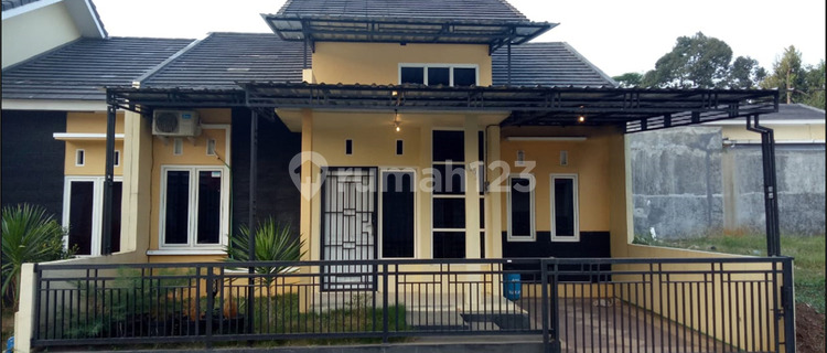 Rumah Cantik Di Tembalang 1
