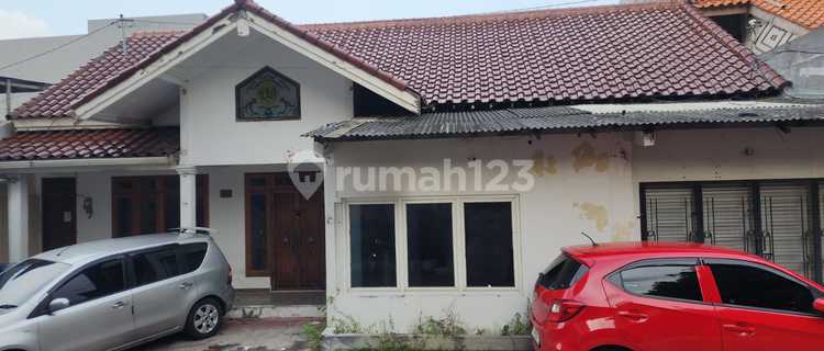 Nice House in Banyumanik 1