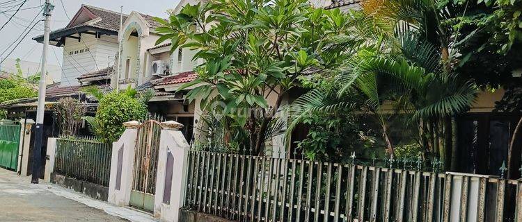 Dijual Rumah Lama Lokasi Di Belakang Citos Cilandak 1