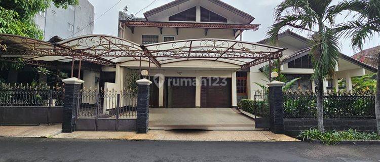 Rumah Asri Semi Furnish Di Rempoa Ciputat Dekat Mrt 1