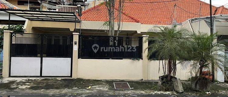 Disewakan Rumah 2 Lantai Daerah Peneleh, Embong Akoso, Undaan 1