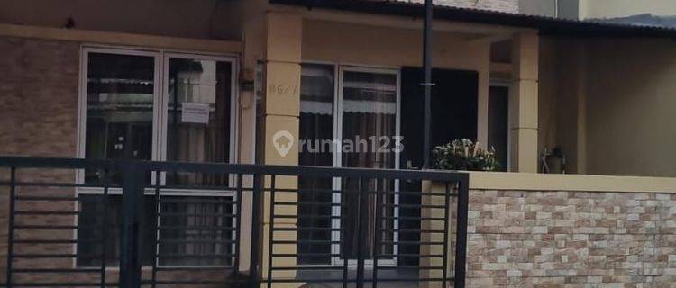 Disewakan Rumah 7 Menit Dari Stasiun Bintaro 1