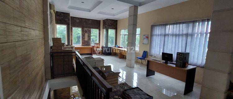 Ruko pojok halaman luas jalan utama Graha raya bintaro 1