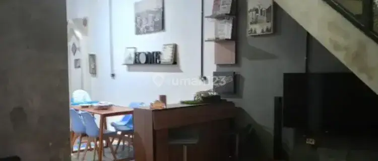 Disewakan Rumah Tebet Bukit Duri 2.5 Lantai ada rooftop Full Furnished Siap Huni 1