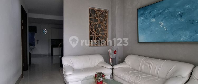 Rumah Bagus Dengan Akses 3 Mobil Dalam Kompleks 1