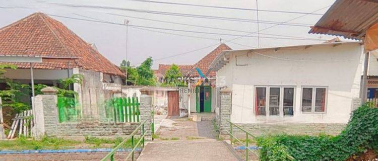 Rumah Strategis di Poros Jl. Raya Hasyim Ashari, Jombang Kota 1