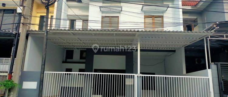 DISEWAKAN MURAH RUMAH LEBAK INDAH 1