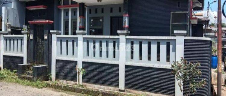 Rumah Luas 4 Kamar Tidur Hadap Timur 15 Mnt ke D&#39;&#39;Mall Depok Dibantu KPR J18502 1