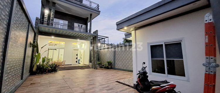 Rumah Luxury 3 Lantai Premium Di Kawasan Favorite Sentul Bogor 1