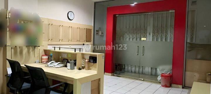 Dijual Ruko 4 Lantai Furnished Taman Palem Jakarta Barat 1