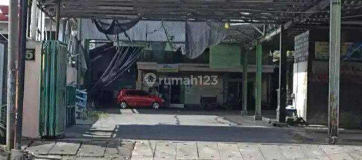 Disewakan Lahan Dan Bangunan di Jalan Raya Manyar, Surabaya 1