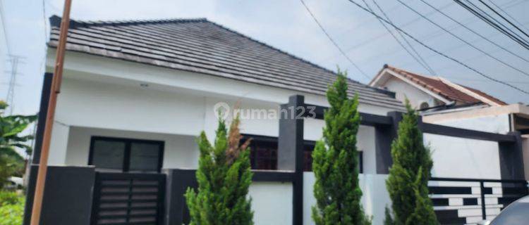 Dijual Rumah Semi Furnished di Perum Jaya Harmoni, Sidoarjo 1