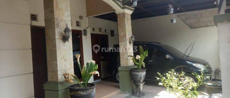 Dijual disewakan Rumah Semi Furnished di Pondok Jati, Sidoarjo 1