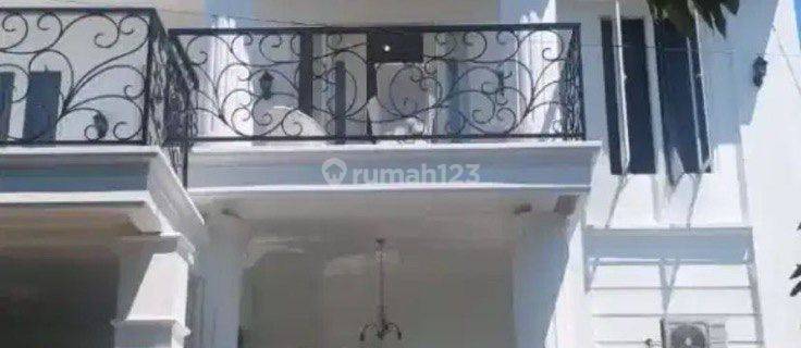 Dijual Rumah Semi Furnished di Griya Sultan Agung Permai, Pasuruan 1