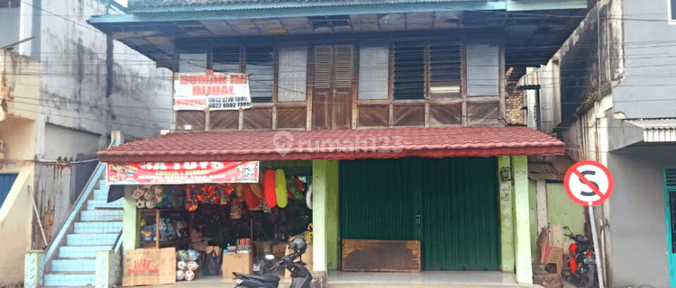 Rumah 2 Lantai Sudah Renovasi Unfurnished di Jl. Kopral Sape i No.10 Rt 002 Rw 003 Pelitasari Kel. Pasar 1, kec. muara enim, Muara Enim 1
