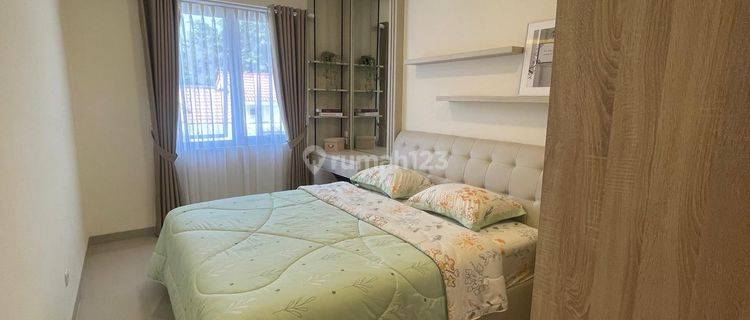 Rumah 2 Lantai Bagus Furnished SHM di Jual Rumah Minimali Bagus Kbp - Tatar Banyak Sumba, Bandung 1