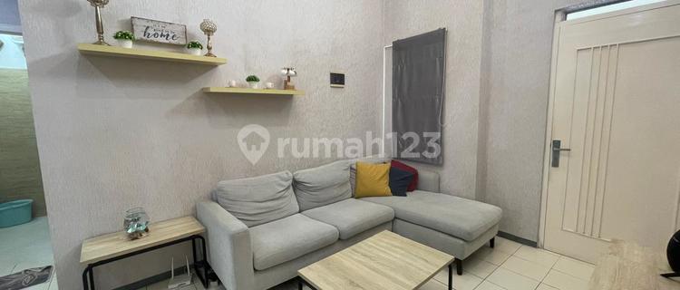 Rumah Bagus Furnished SHM Kota Baru Parahyangan, Bandung 1