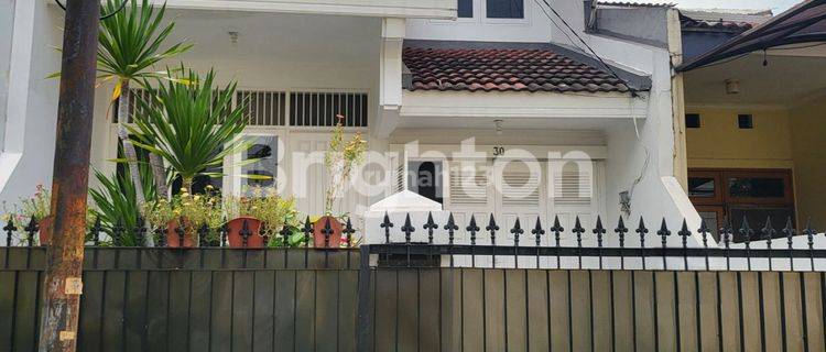 Rumah  di Puri Indah 2 lantai Semi Furnished 1