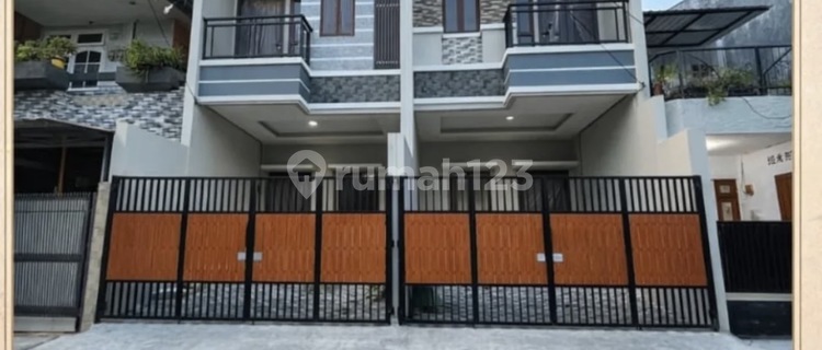 New Minimalist Beautiful House, Favorite Cluster, Gelong Tomang, West Jakarta 1
