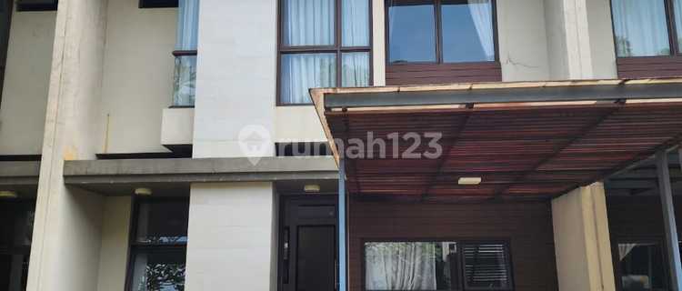 Dijual Rumah Cantik Siap Huni Di B S D 1
