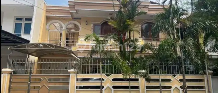 Rumah Besar, Mewah di Taman Palem Lestari Blok D 1