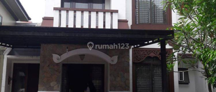 Disewa rumah 2 lantai furnish di The Green BSD 1