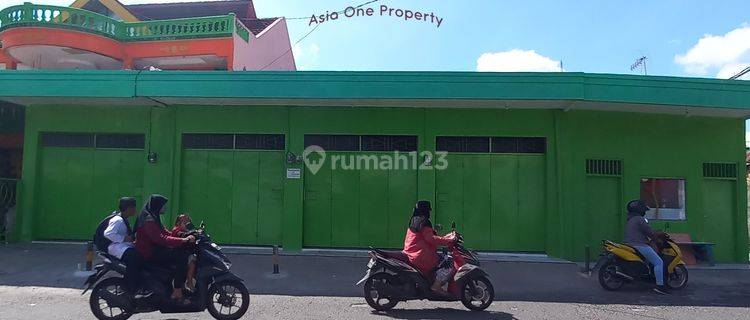 Disewakan Kios Pinggir Jalan Raya Muchtar Tabrani Bekasi Utara 1
