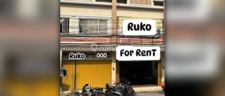 Disewakan Ruko 2,5 Lantai di Mutiara Gading Tambun Utara 1