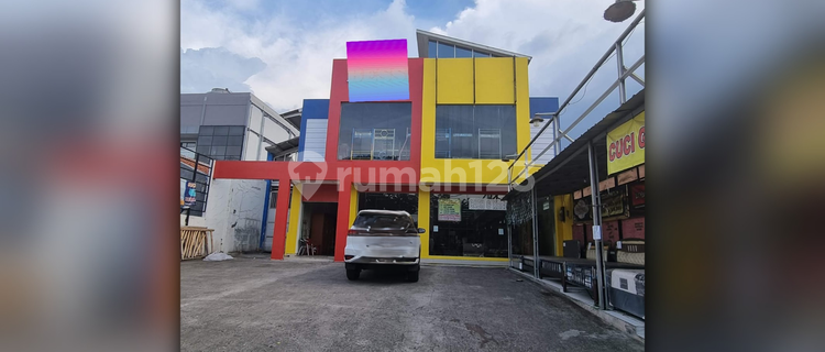 North Bekasi Strategic Business Building - 2 Floors, Spacious Parking, Ready for Use 1