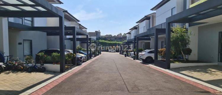  Perumahan Setraduta 4 Kamar Tidur Semi Furnished Dekat Pvj  1