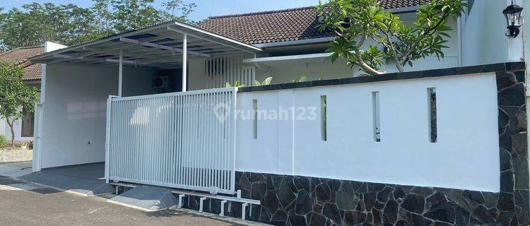 RUMAH CANTIK DI MAGUWOHARJO DEPOK SLEMAN DELAT KAMPUS UNY TOP 1