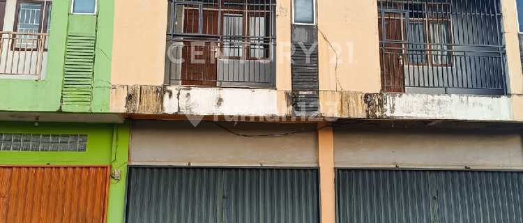 Strategic Shop House Suitable for Various Businesses Jl. Parit Muksin Pontianak 1