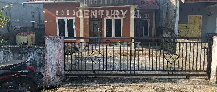 Ready-to-Occupy Residence, Jl. MT Haryono Km.04, Sintang 1