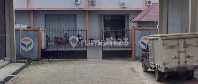 Gudang Dalam Kompleks Pergudangan  Pontianak 1