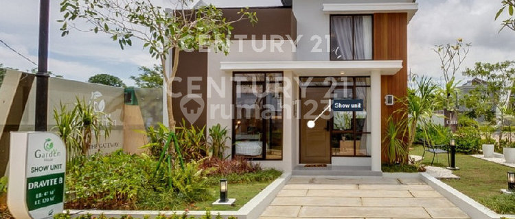 Rumah Cga dengan Fasiltas Kolam Renang dan Gym Pontianak 1