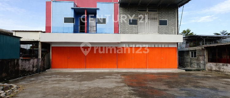 Strategic Commercial Building Ready for Use Located on Jl. Perdamaian - Kotabaru 1