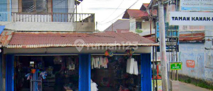 Strategic Shop House Suitable for Various Businesses on Jl. Kom. Yos Sudarso, Pontianak. 1