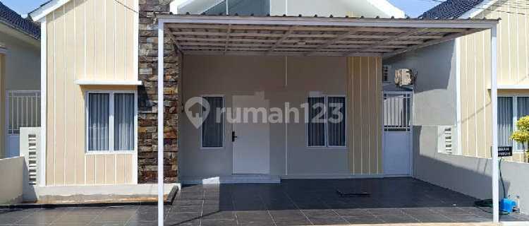 Neat, Safe, Flood-Free Cluster House Area in Parit Muksin Ptk 1